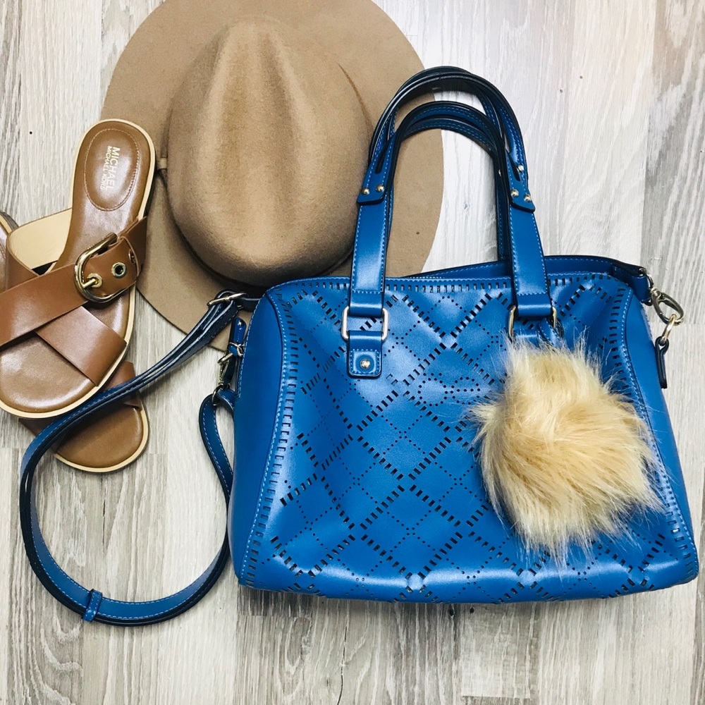 🌵Clōe Blue Handbag With Pom Pom